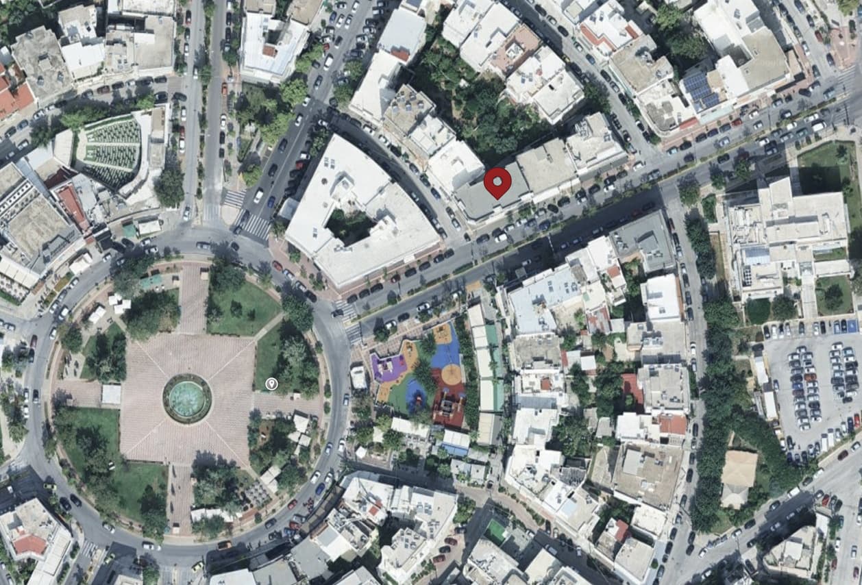 Φωτογραφία δορυφόρου της περιοχής με ορατή την τοποθεσία του ιατρείου